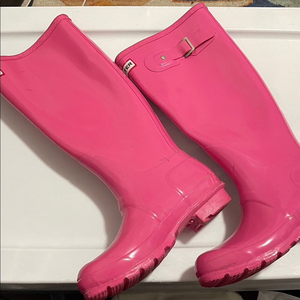 Hunter Women's Vibrant Pink Rain Boots